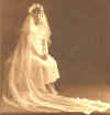 Martha Wyline Page Chapman (Naneen) in wedding dress Nov 21 1917.jpg (88275 bytes)