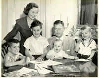 missy hank and children 1956.jpg (109474 bytes)